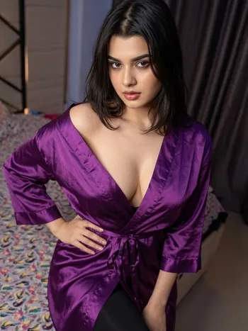 Varanasi call girls hotel delivery
